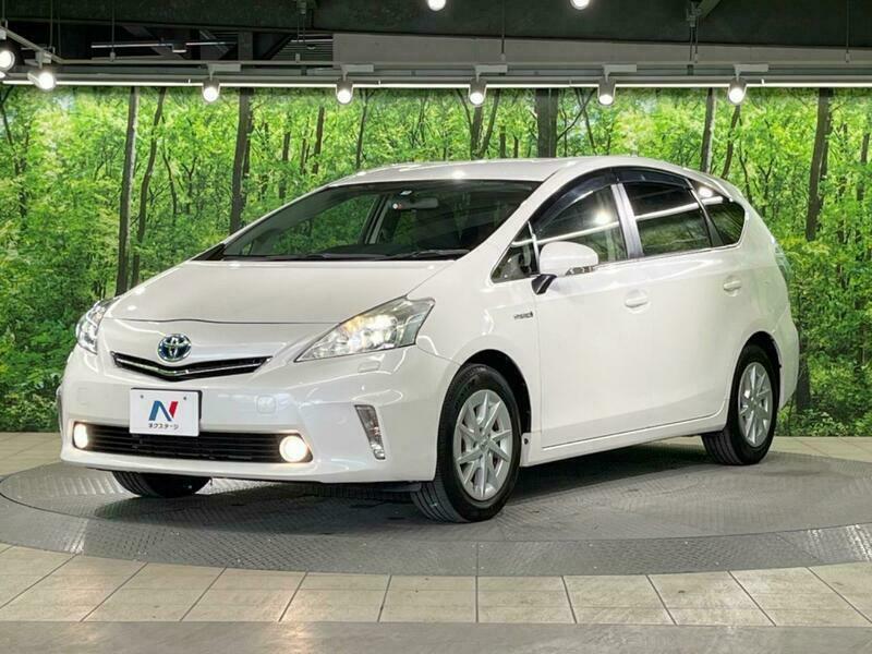 PRIUS ALPHA-27