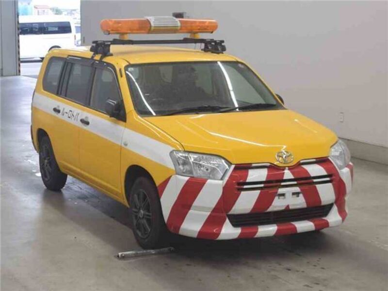TOYOTA SUCCEED VAN