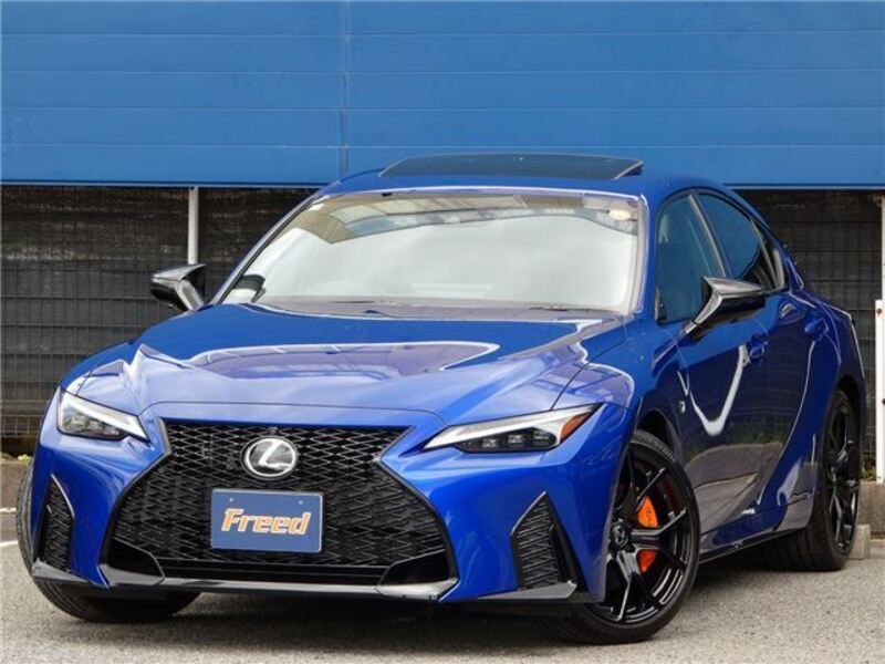 LEXUS IS
