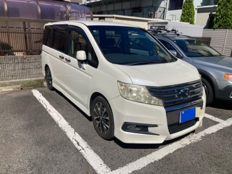 HONDA STEPWAGON SPADA