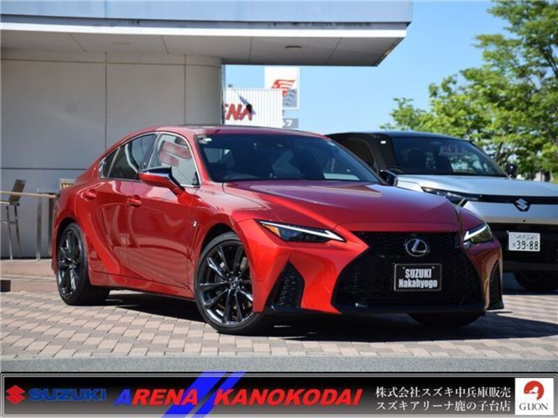LEXUS IS