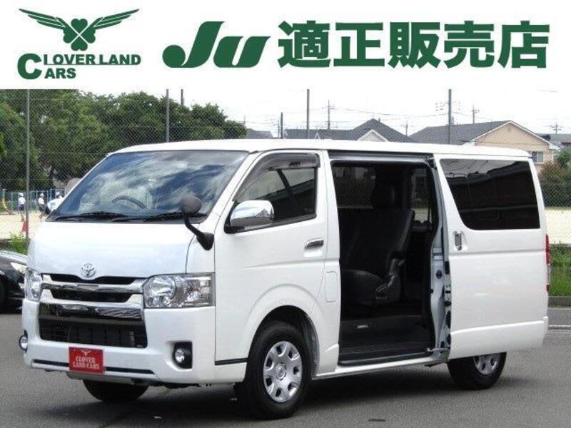 TOYOTA HIACE VAN