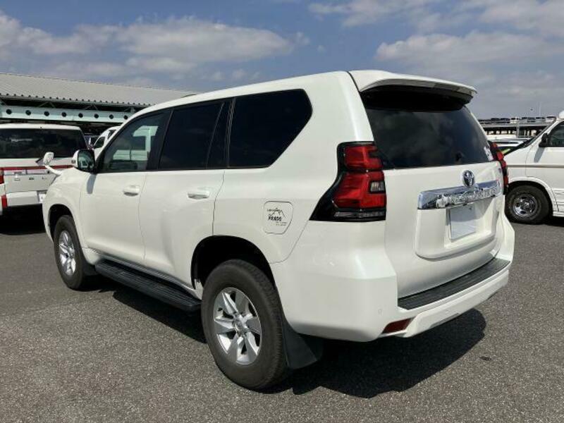 LAND CRUISER PRADO-1