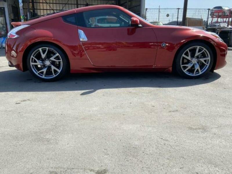 FAIRLADY Z-9