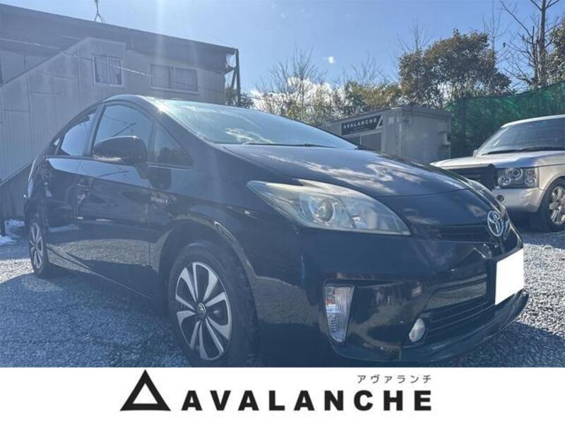 TOYOTA PRIUS