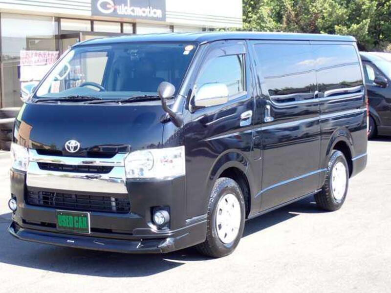 TOYOTA HIACE VAN