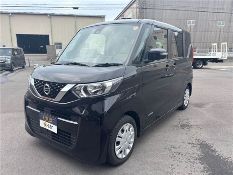 NISSAN ROOX