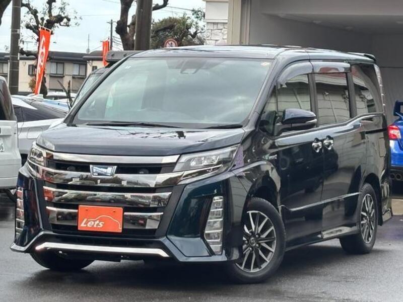 TOYOTA NOAH