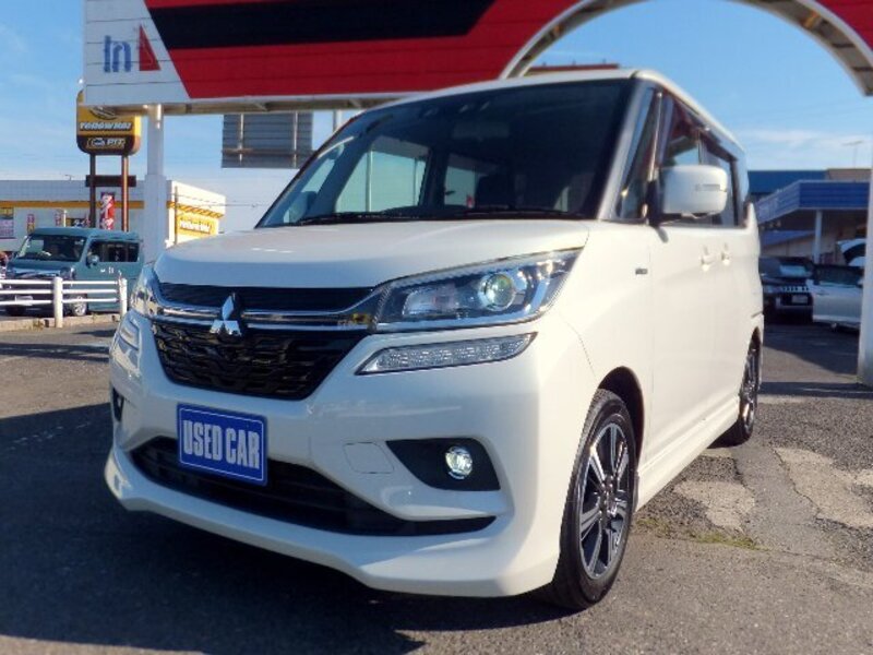 MITSUBISHI DELICA D2