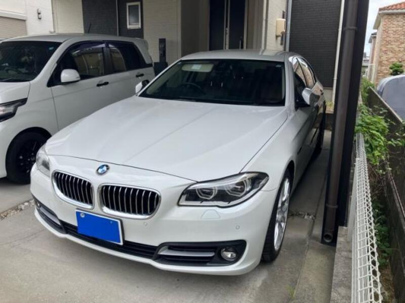 BMW 5 SERIES