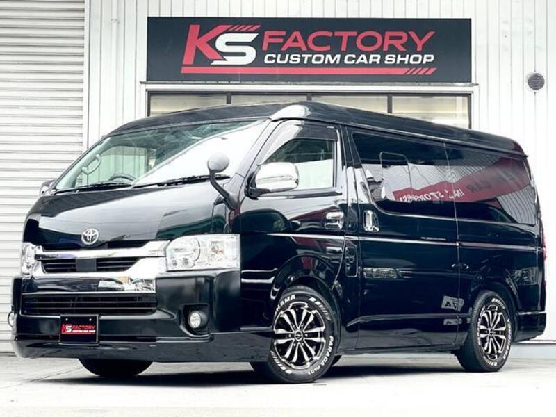 TOYOTA HIACE WAGON