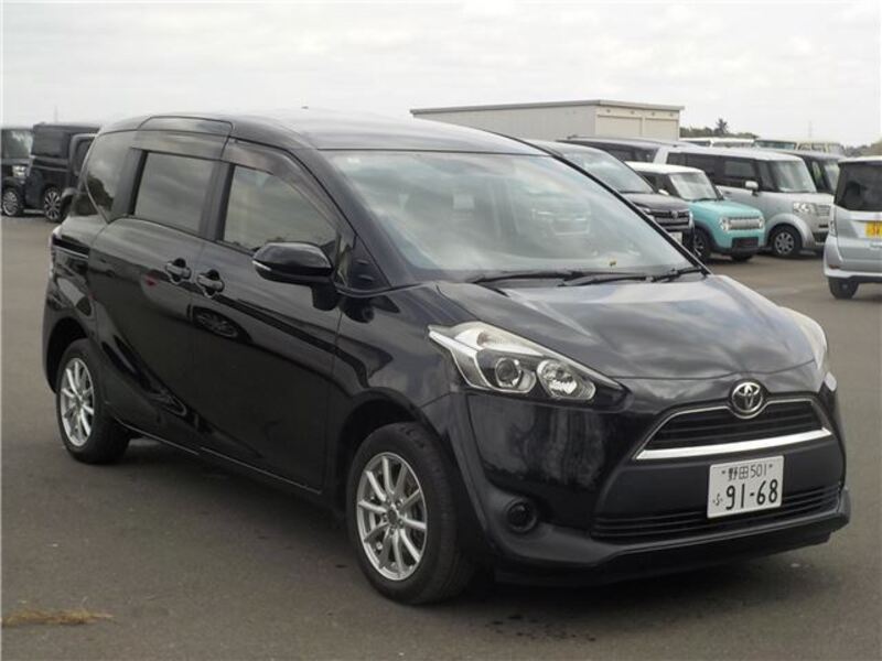 TOYOTA SIENTA
