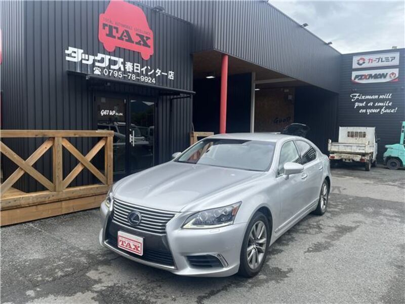 LEXUS LS