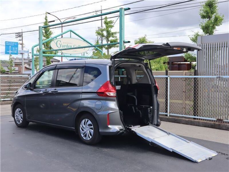 HONDA FREED+