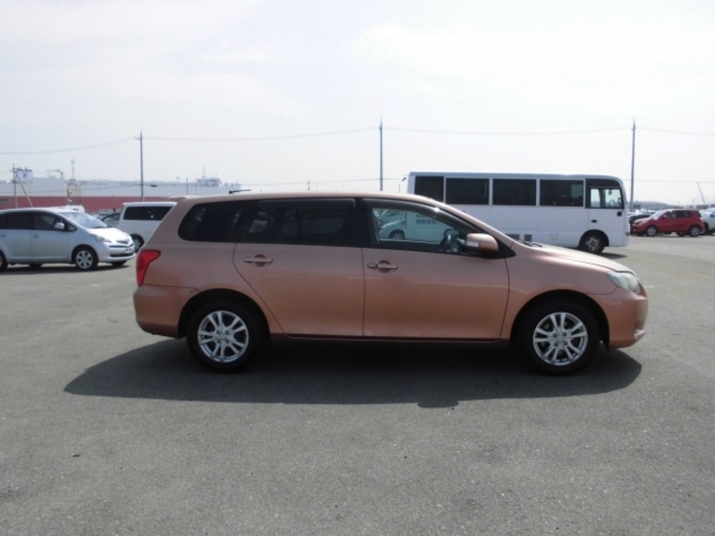 COROLLA FIELDER