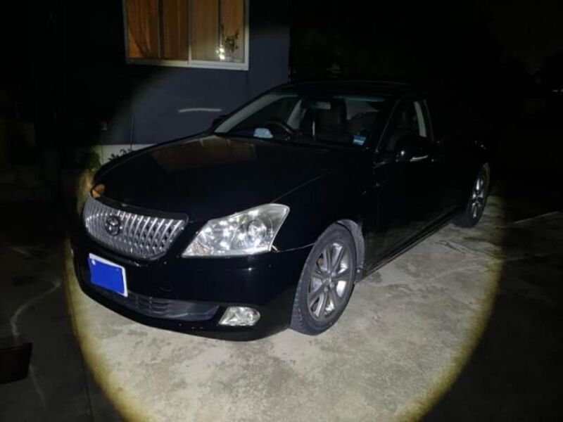 TOYOTA CROWN MAJESTA