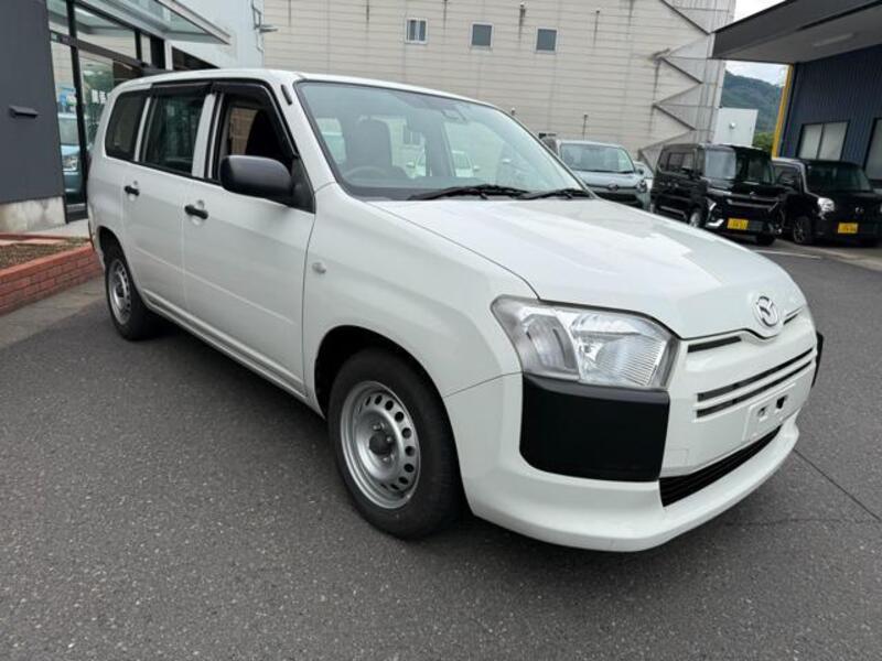 MAZDA FAMILIA VAN