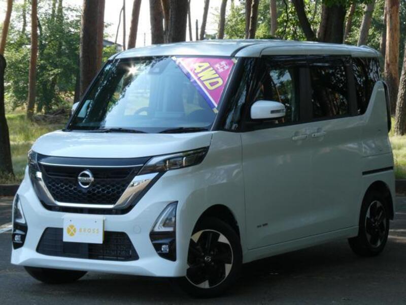 NISSAN ROOX