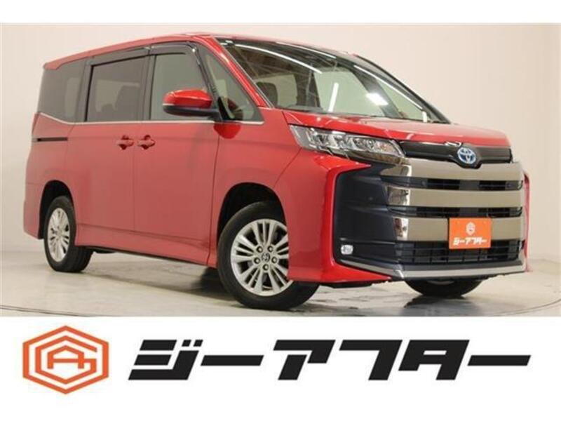 TOYOTA NOAH