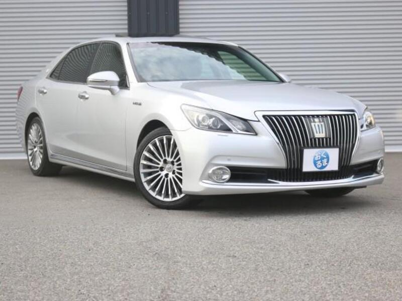 TOYOTA CROWN MAJESTA