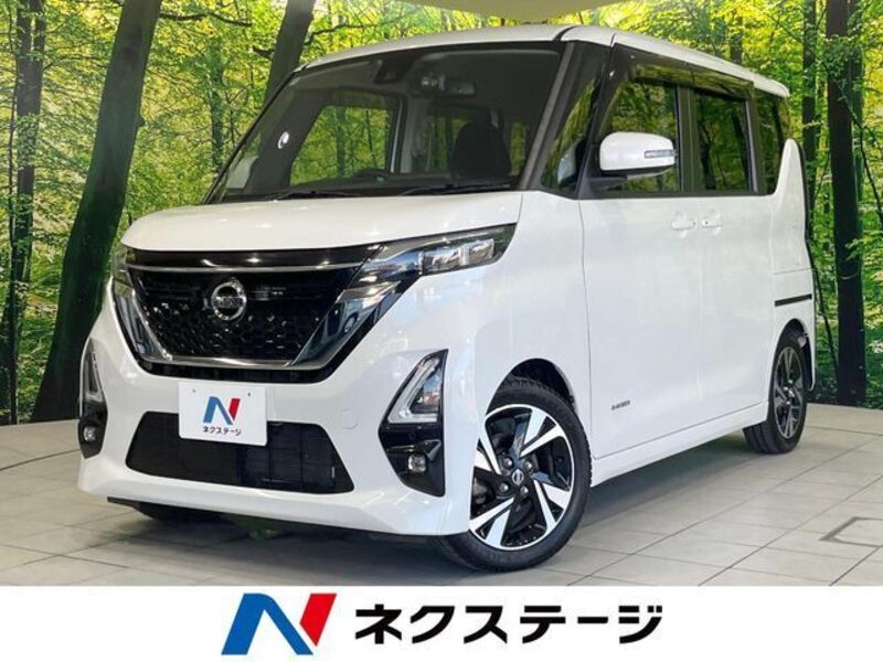 NISSAN ROOX