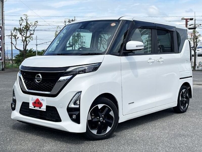 NISSAN ROOX