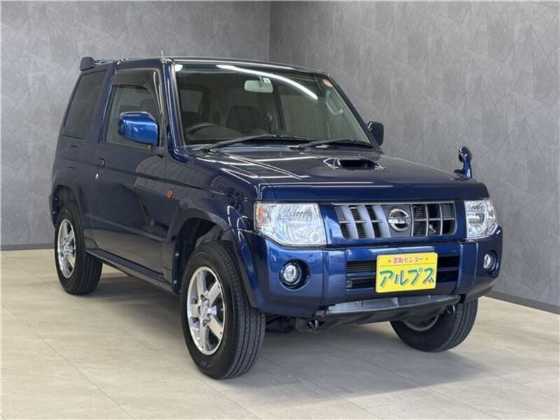 NISSAN KIX