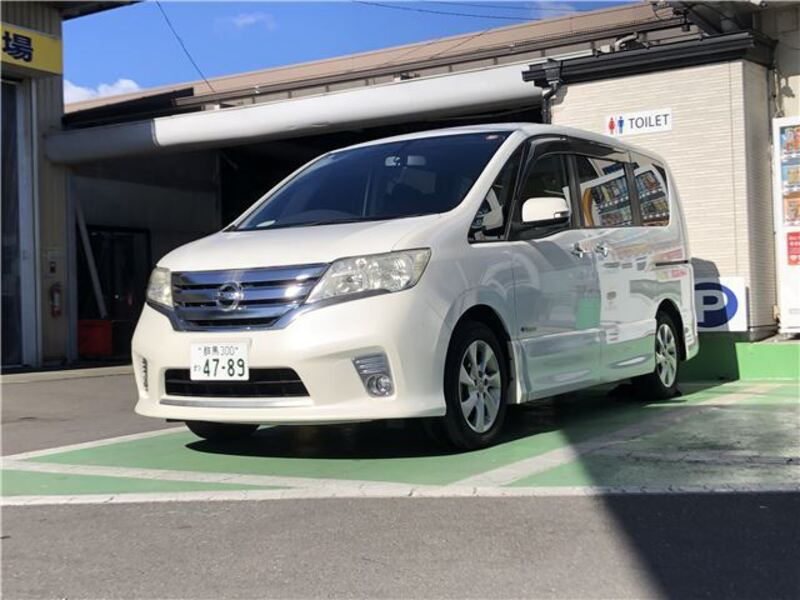 NISSAN SERENA