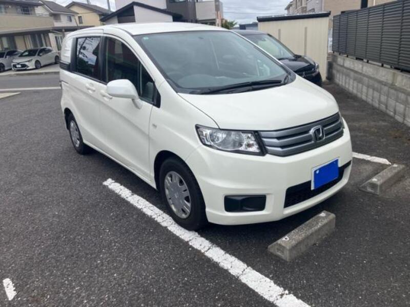 HONDA FREED SPIKE