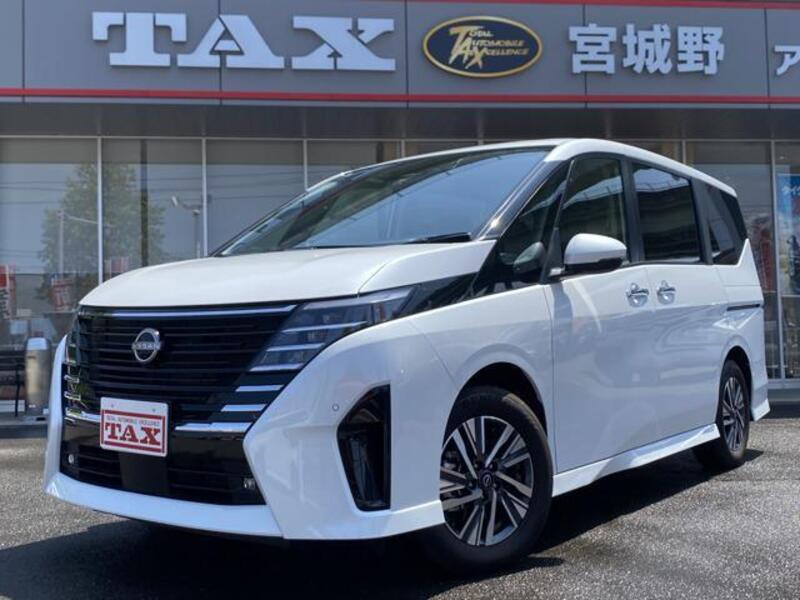 NISSAN SERENA