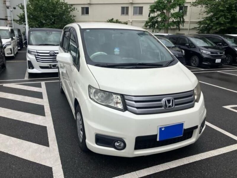 HONDA FREED SPIKE