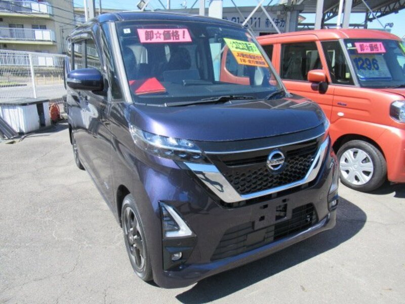 NISSAN ROOX