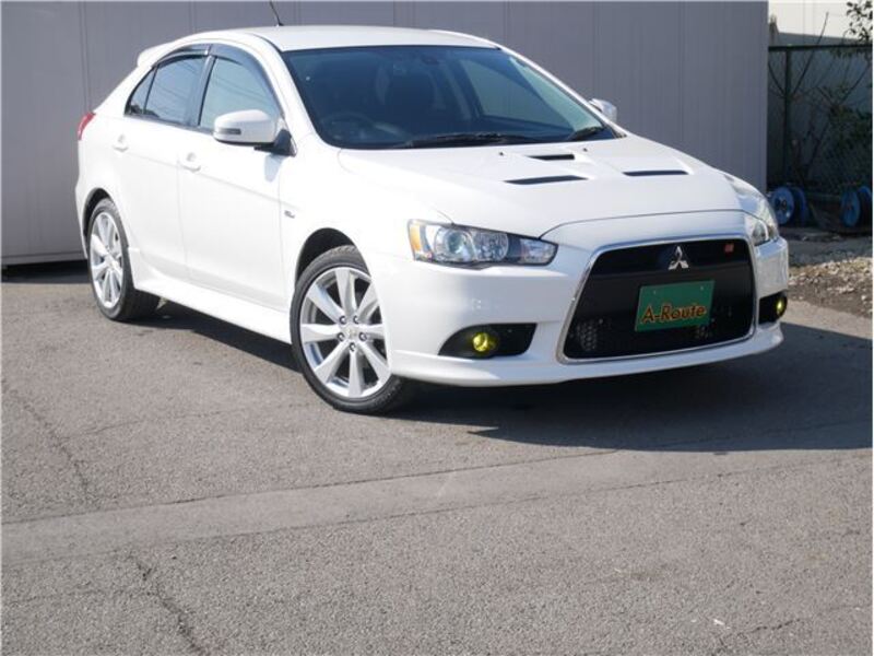 MITSUBISHI GALANT