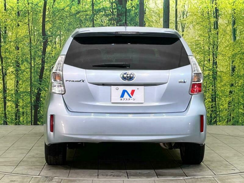 PRIUS ALPHA