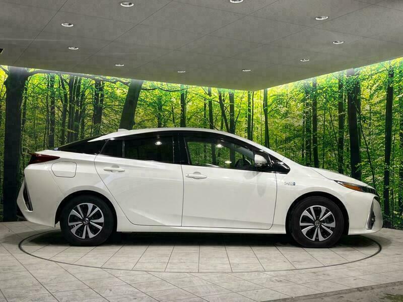 PRIUS PHV