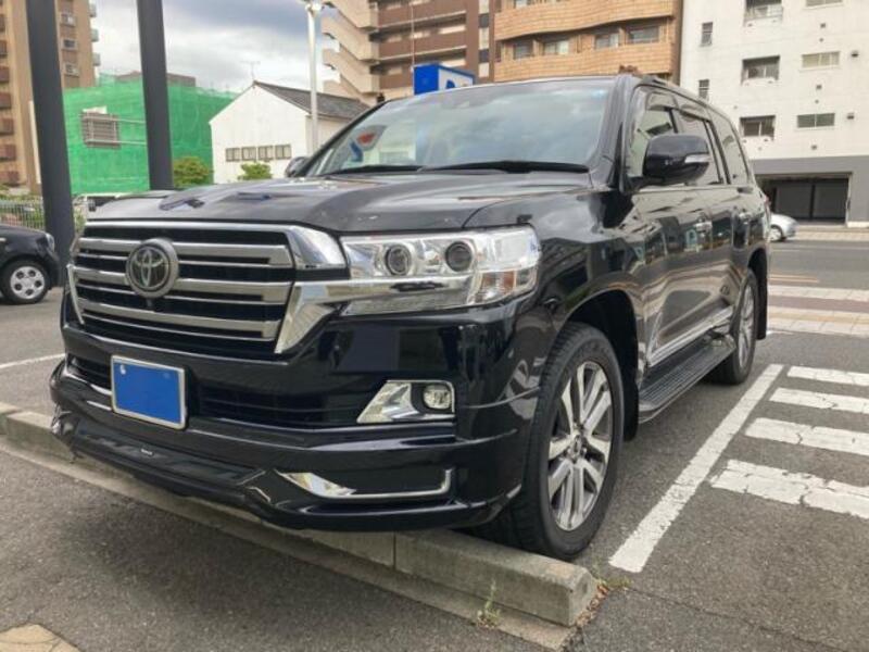 TOYOTA LAND CRUISER