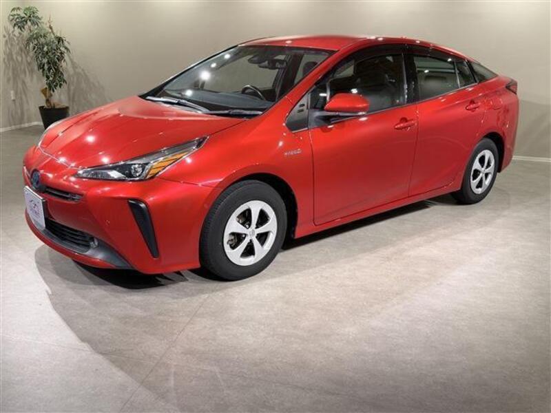 TOYOTA PRIUS