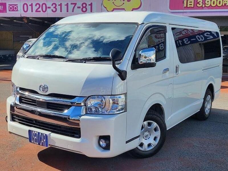 TOYOTA HIACE