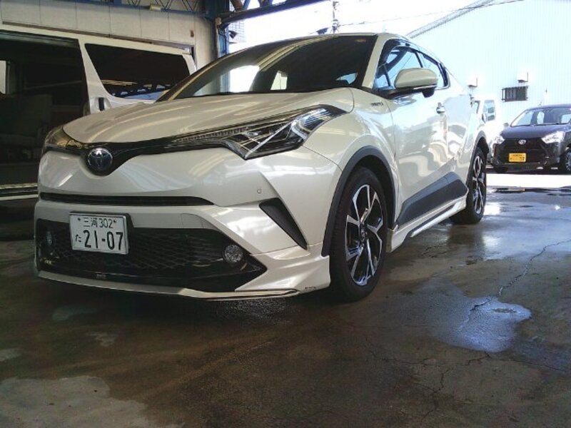 TOYOTA C-HR