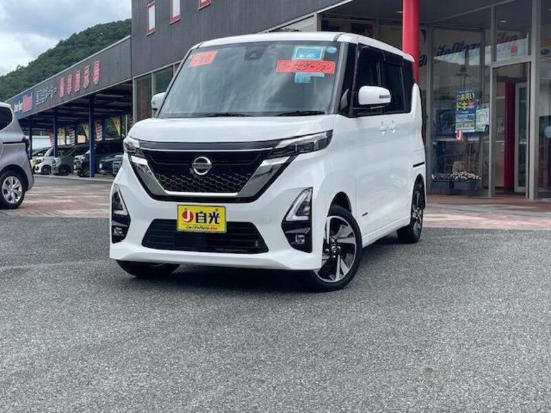 NISSAN ROOX