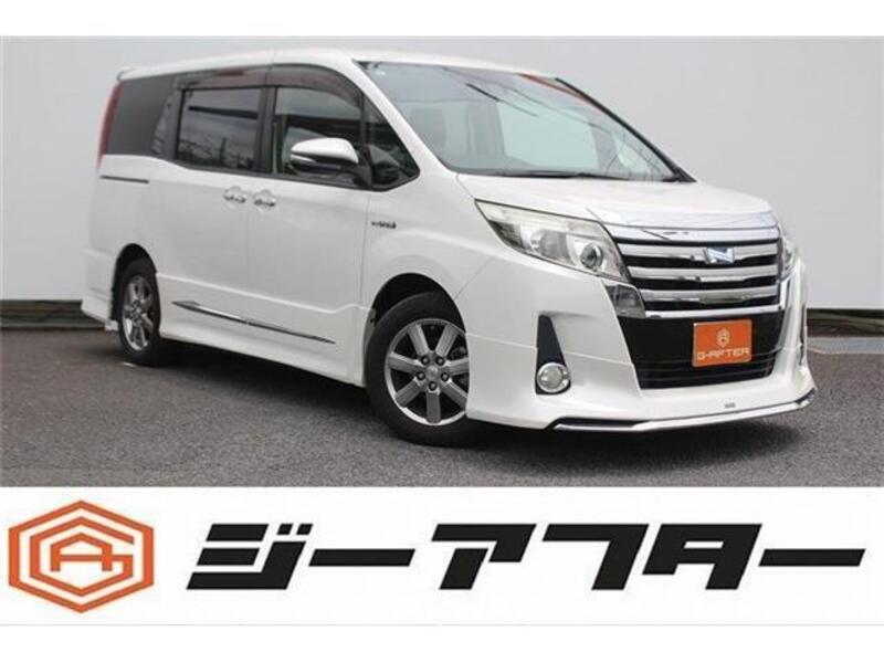TOYOTA NOAH