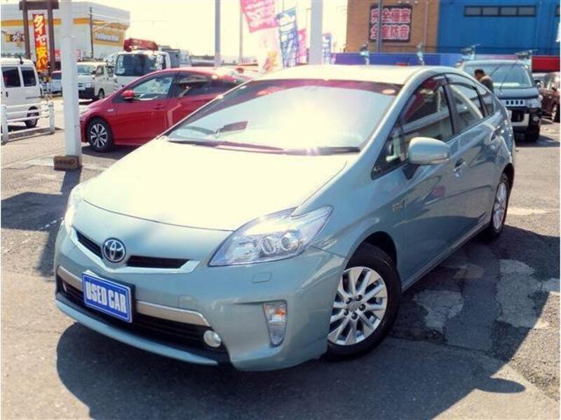 TOYOTA PRIUS PHV