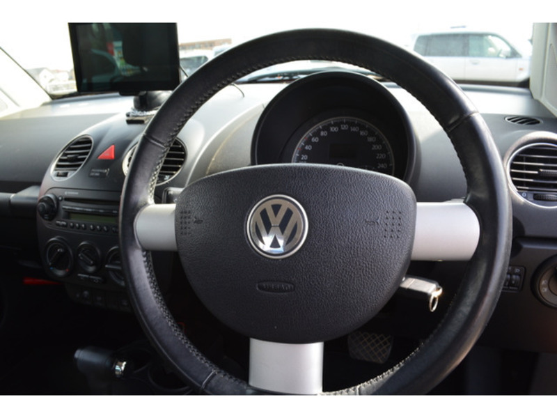 NEW BEETLE