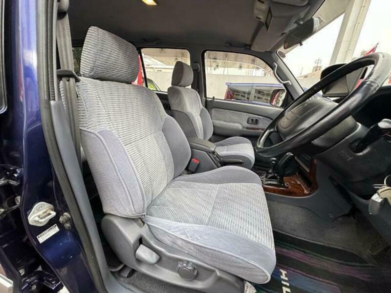 HILUX SURF