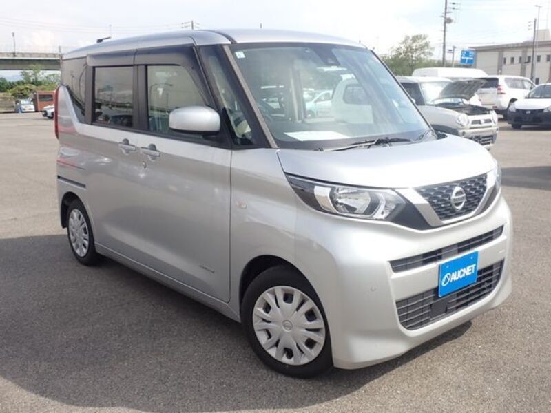 NISSAN ROOX