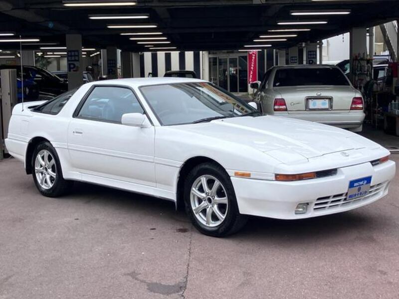 TOYOTA SUPRA