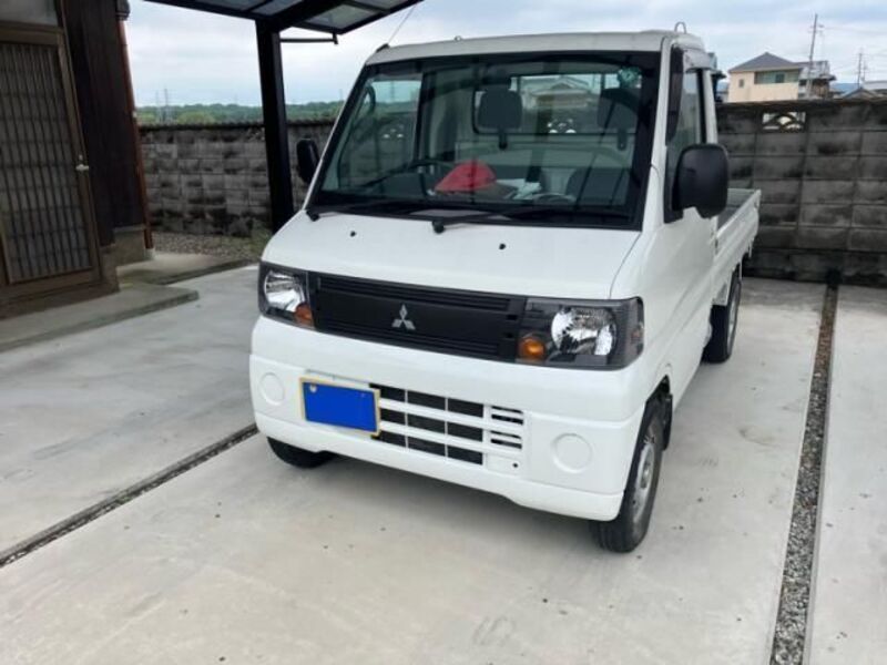 MITSUBISHI MINICAB TRUCK