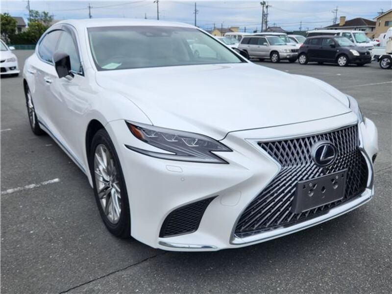 LEXUS LS