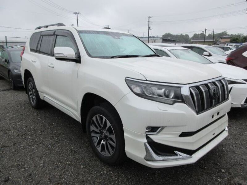 TOYOTA LAND CRUISER PRADO