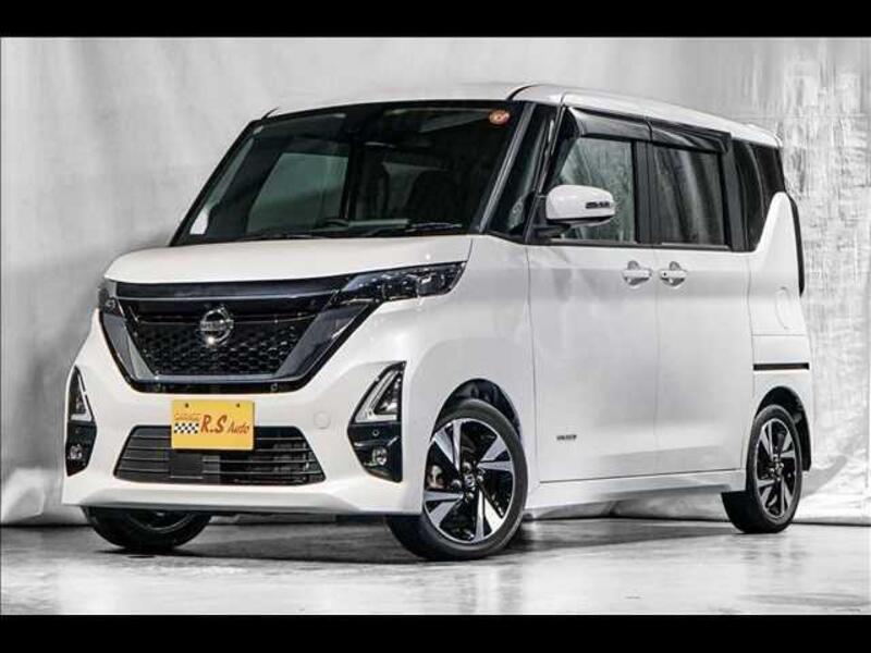 NISSAN ROOX